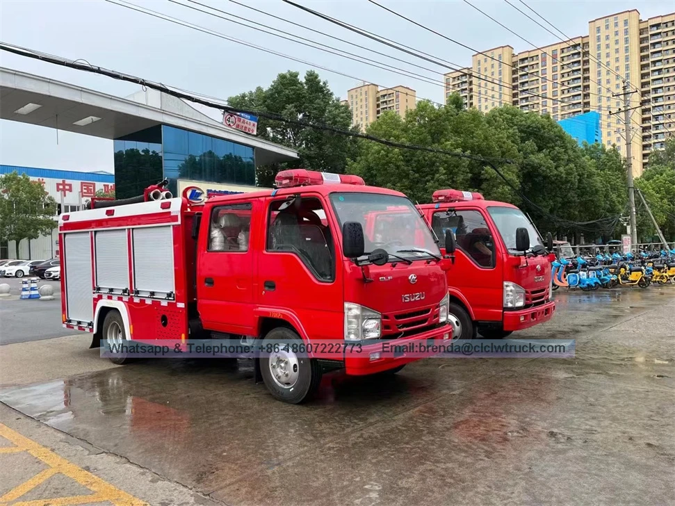 Isuzu Fire Engine Truck 2CBM 2TON 2000L شاحنة حريق صغيرة للمياه للبيع الساخن