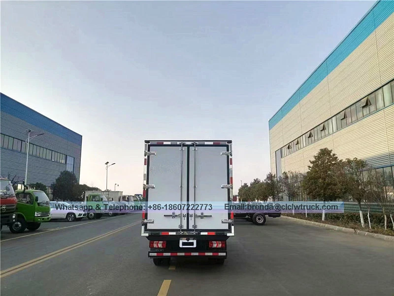 JAC 1-3T insulated panel mini refrigerated box truck
