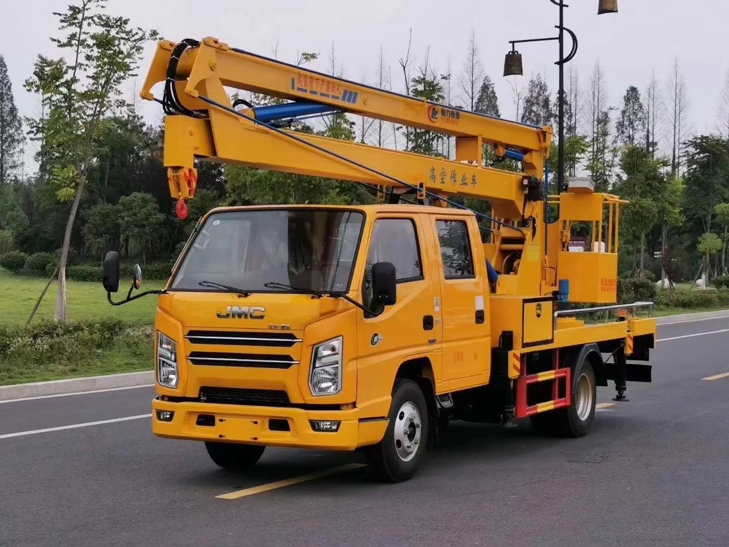 Camion de plate-forme aérienne JMC 10-16 mètres