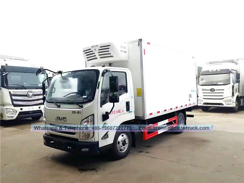 JMC fournisseur de camion frigorifique Chine, réfrigérateur cargaison camion 6 tonnes, 4X2 camion de fret réfrigérateur, frigorifique Euro 4
