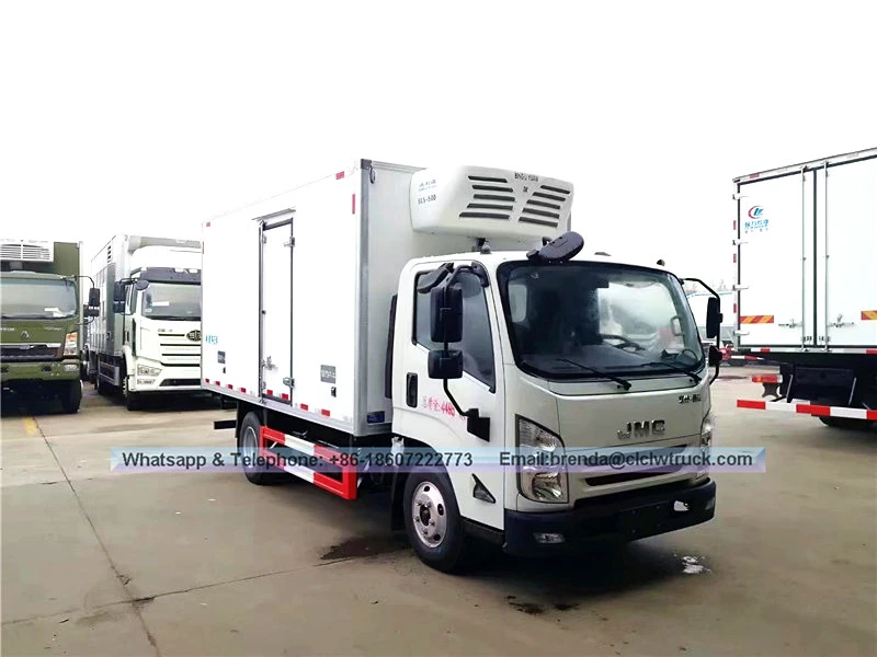 JMC fournisseur de camion frigorifique Chine, réfrigérateur cargaison camion 6 tonnes, 4X2 camion de fret réfrigérateur, frigorifique Euro 4