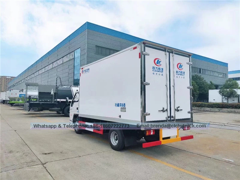 Fournisseur de camion de réfrigérateur JMC Chine, camion de cargaison de réfrigérateur 5 tonnes, camion de cargaison de réfrigérateur 4x2, moteur diesel de camion de réfrigérateur