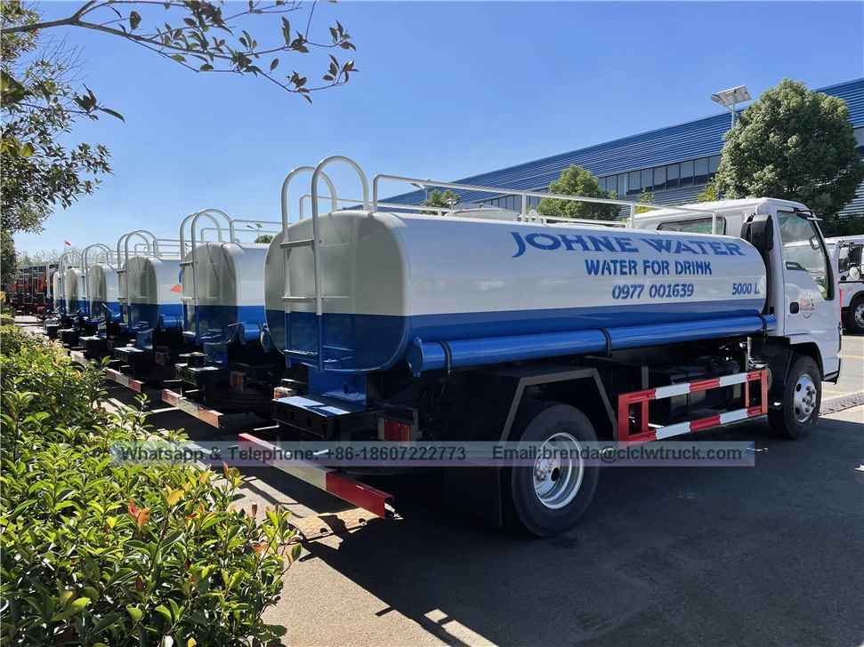 Jepun Isuzu 3000-5000L Trak Pengangkutan Air Minum