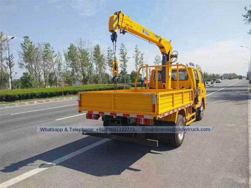 Fournisseur de grues en Lorry, fabricant de grues monté sur un camion Chine, camion JMC avec fournisseur de grue en porcelaine