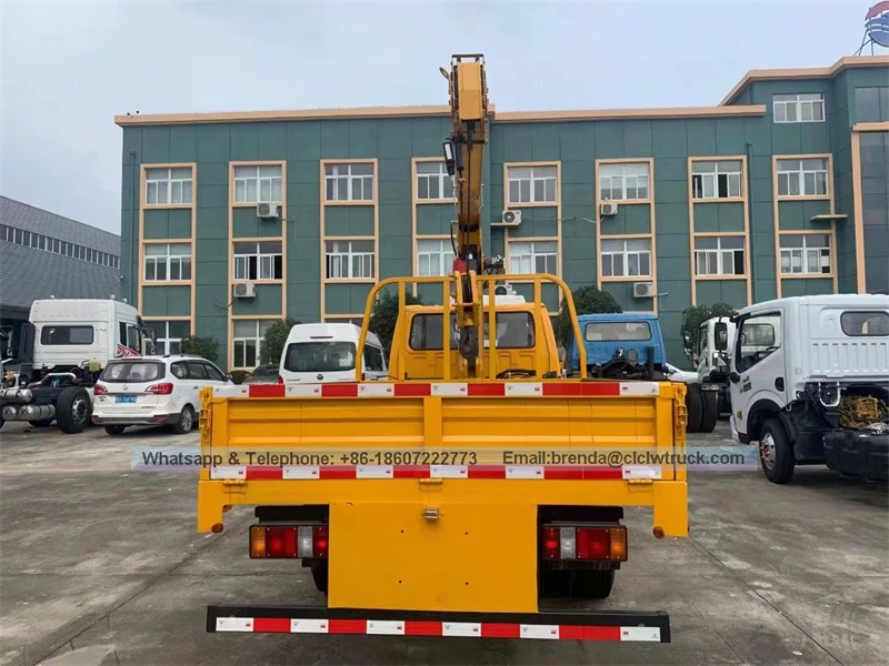 Fournisseur de grues en Lorry, fabricant de grues monté sur un camion Chine, camion JMC avec fournisseur de grue en porcelaine