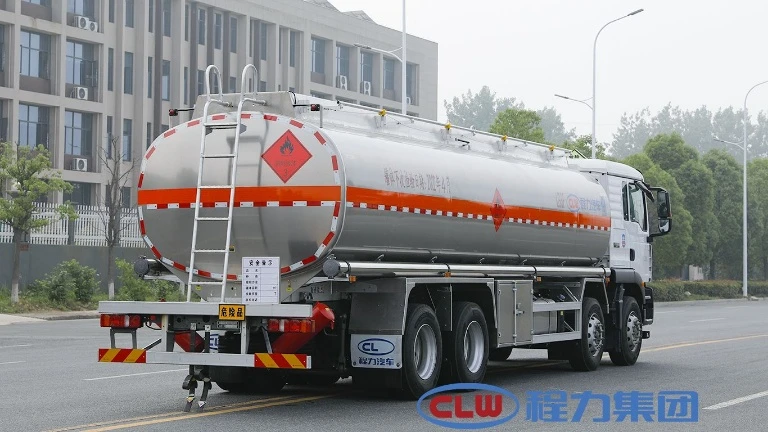 Новый Sitrak 25 CBM заправочный грузовик в продаже