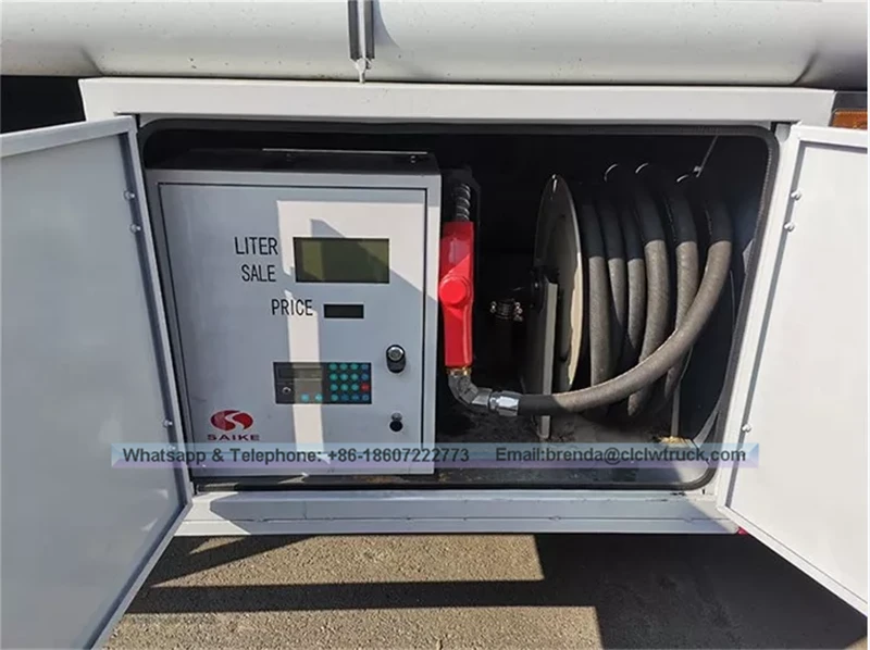 ราคาต่ำสุดและคุณภาพสูง 10,000 ลิตรรถบรรทุกน้ำมันเชื้อเพลิง Howo Fuel น้ำมันเชื้อเพลิงพร้อมเครื่องจ่ายน้ำมันเชื้อเพลิงสำหรับขาย