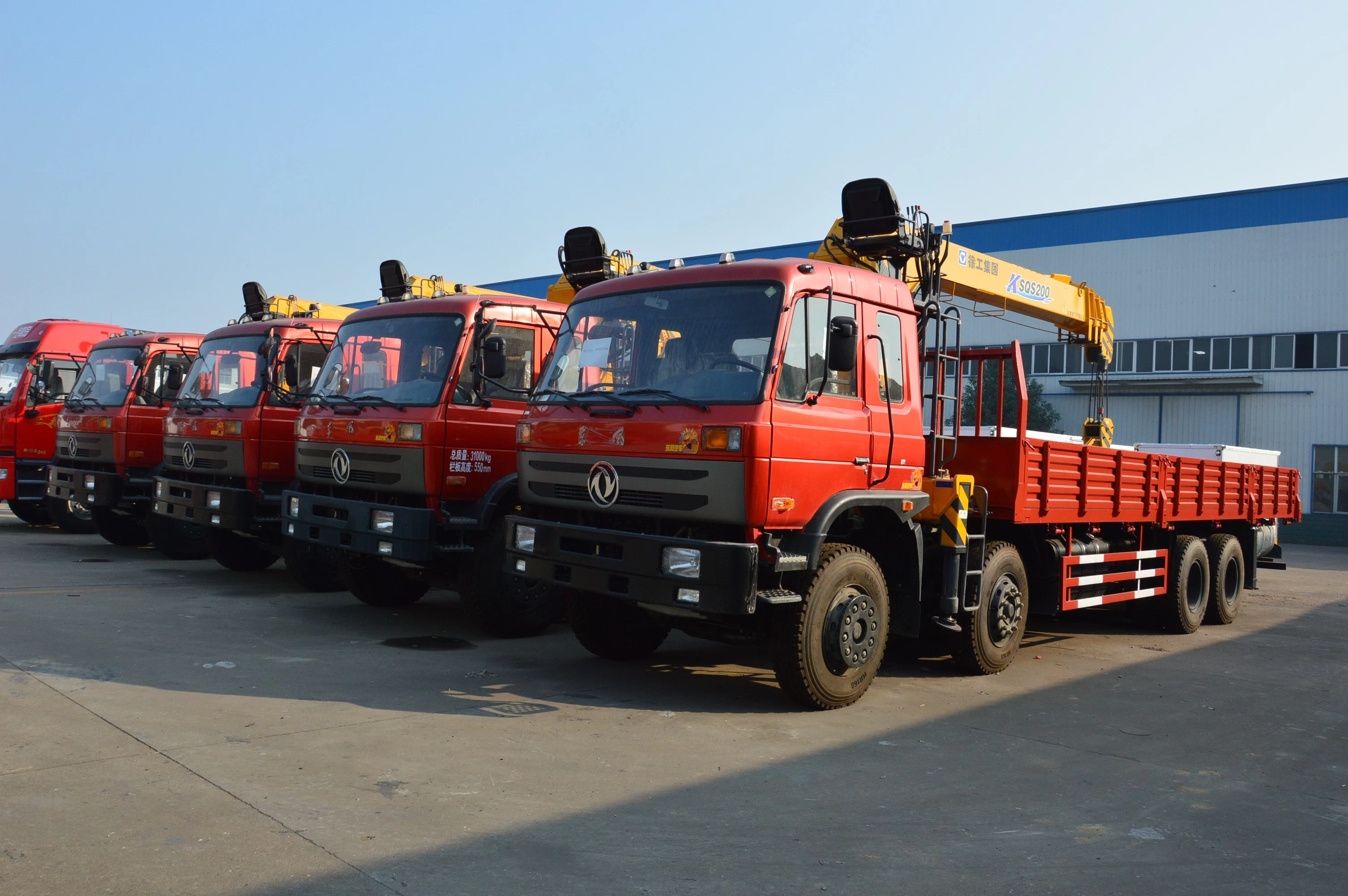 CRANE WITH TRUCK,our web is www.chinatrucksupplier.com