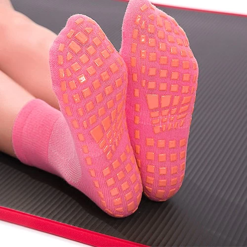 Fabricantes de calcetines antideslizantes personalizados para yoga