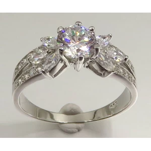 중국 2018 Factory Direct Fashionable women 925 Sterling Sliver Ring China 제조업체