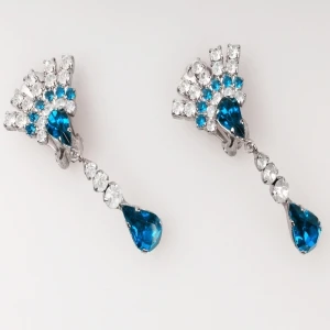 Beautiful teardrop silver filigree crystal earrings designs E30096
