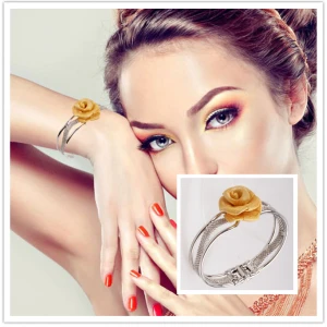 Cheap Jewelry  Bracelet with Flower Chain bracelet designs for woman 2018 Hot