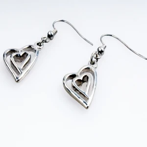 Design latest fashion heart long earrings jewelry earring E30180