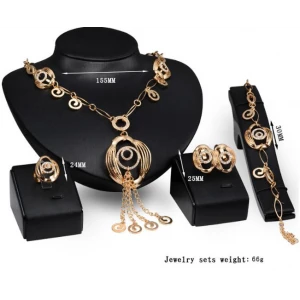 Elegant Zinc Alloy Gold Plating Jewelry Set for Women