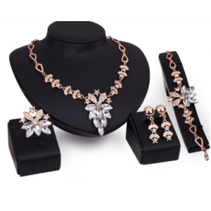 Elegant Zinc Alloy Gold Plating Jewelry Set for Women