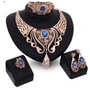 Elegant Zinc Alloy Gold Plating Jewelry Set for Women