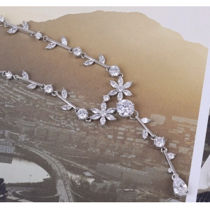 Fashion Tassel Necklace Earring Jewelry Sets for Women Zircon Stone Leaf Shaped Sets Manufacturer in China