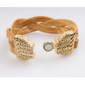 Fashion and High Quality Lower MOQ Jewelry Manufacturer Alloy Bracelet for Women