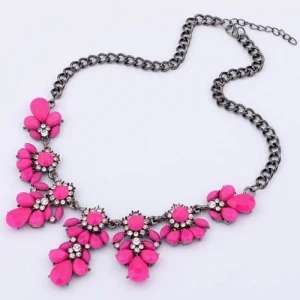 Flower Necklace Fresh Sweet Lady Neck Short Alloy Chain Accessory Birthday Anniversary Gifts for Women Mom Wife