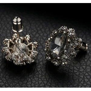 High Quality Manufacturer Zinc Alloy Stud Earrings for Woman