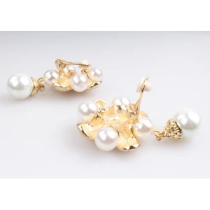 High Selling Quality Fashion Korean Model Selling Earrings Birthday Anniversary Gifts for Women Mom Wife