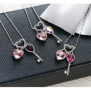 Lucky Key Copper Heart Pendant Necklace Made with Crystals for Girls Alloy Jewelry 2018 Hot