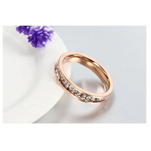 Hot Selling Wedding Pave Crystal Stainless Steel 18K Rose Gold Fashion Rings for Wemen