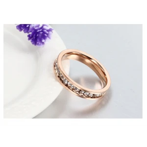 Hot Selling Wedding Pave Crystal Stainless Steel 18K Rose Gold Fashion Rings for Wemen