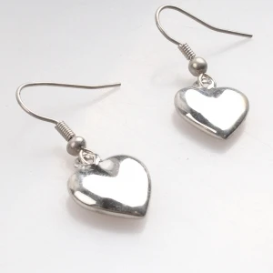 Korean model selling earrings cheap heart shape earirngs E30185