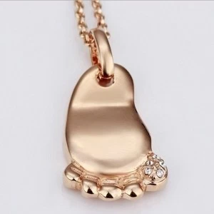 الصين Promotion Gift Baby Feet Pendant Necklace الصانع