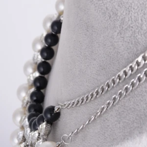 Short Chain Pearl Beads Crystal Pendant Ladies Necklace Wholesale Fashion Jewelry OEM Factory