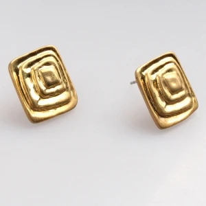 Stud boy square for men 14k gold earrings earring E30167