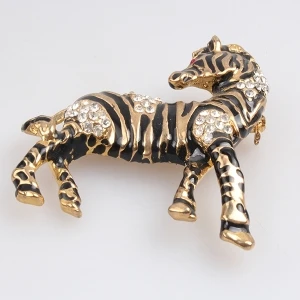 Wholesale bulk men gold animal horse rhinestone brooch P80015