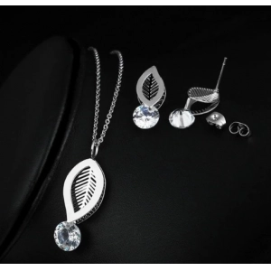 Zircon Creative Fashion Women Gold Simple Leaf Jewelry Set Manufacturers Custom Stainless Steel Jewelry Sets