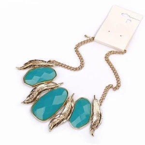 الراتنج حجر كبير ريشة قلادة من الذهب قلادة بيان ZN004