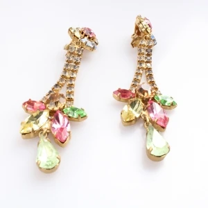 cheap flower shaped rhinestone dangling earrings E30061