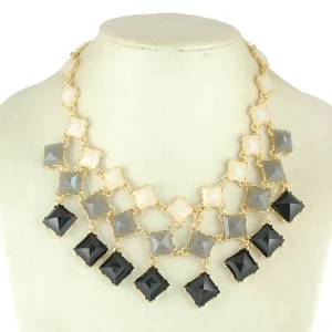 الراتنج الأحجار الكريمة الملونة الأسلاك الملتوية قلادة ZN008