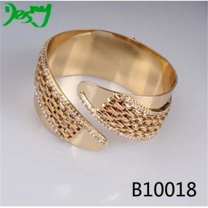 cuff 22K or 18k frey wille latest design girls gold bangles