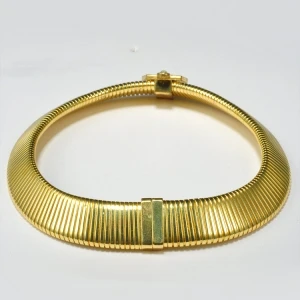 Fashion jewelry fancy goose roar stretch elasticity metal chain elegant unique design necklace made with crystals from swarovski