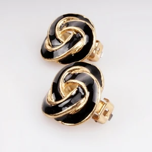 fashion plate gold black metal rose stud earrings E30014