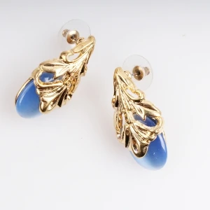 gold animal shaped blue opal moonstone earrings E30057