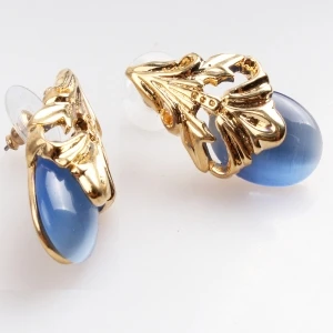 gold animal shaped blue opal moonstone earrings E30057