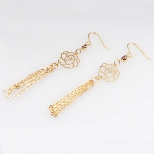 gold chain flower shaped rose hanging earrings E30072