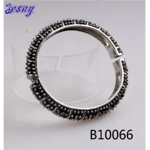 Китай make elastic beaded bracelet black coral bracelet B10066 производителя