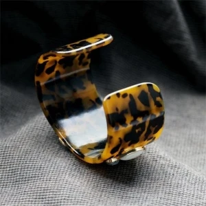 marijuana leaf leopard print acrylic cuff bracelet STB003