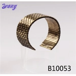 中国 palm cuff  fair sex brand west indian gold fish scales bangle メーカー