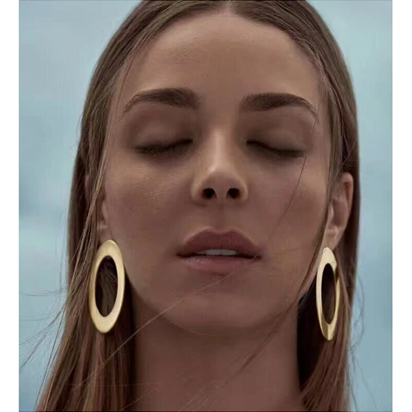 2017最新のデザイン新しい到着ファッション銅チョーカーネックレスイヤリングブレスレットファインジュエリーセット女性のため