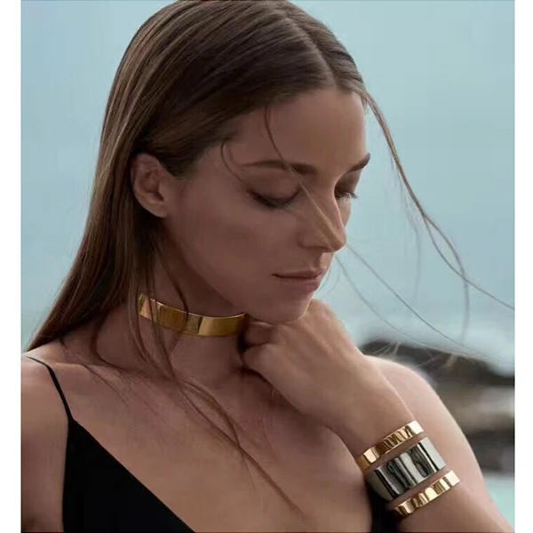 2017最新のデザイン新しい到着ファッション銅チョーカーネックレスイヤリングブレスレットファインジュエリーセット女性のため