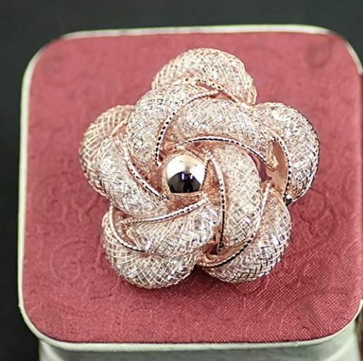 2018  Brooches Fashionable and Refined Hollow-Out Breastpin Rose Gold Color for Girls Ladies and Women