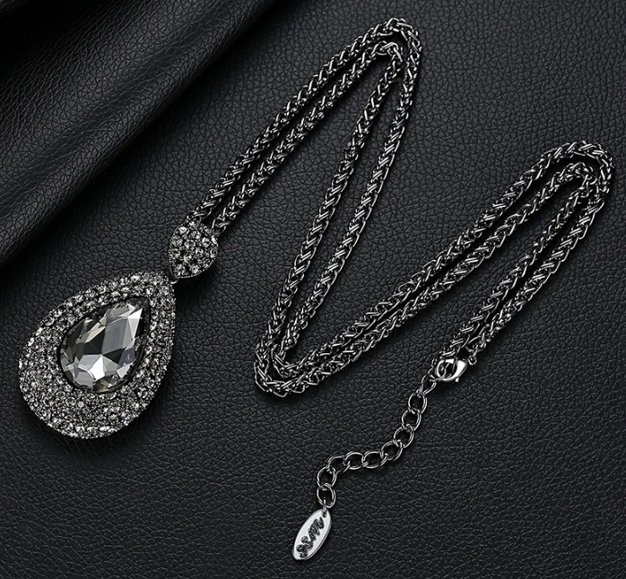 Cheap Price Zinc Alloy Sweater Chain Necklace with Artificial Crystal Pendant
